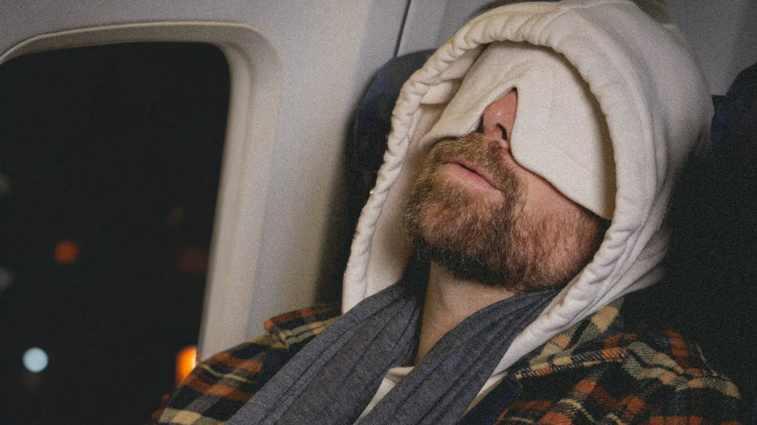 How-to-Wear-a-Scarf-With-a-Hoodie Late Sunday Afternoon