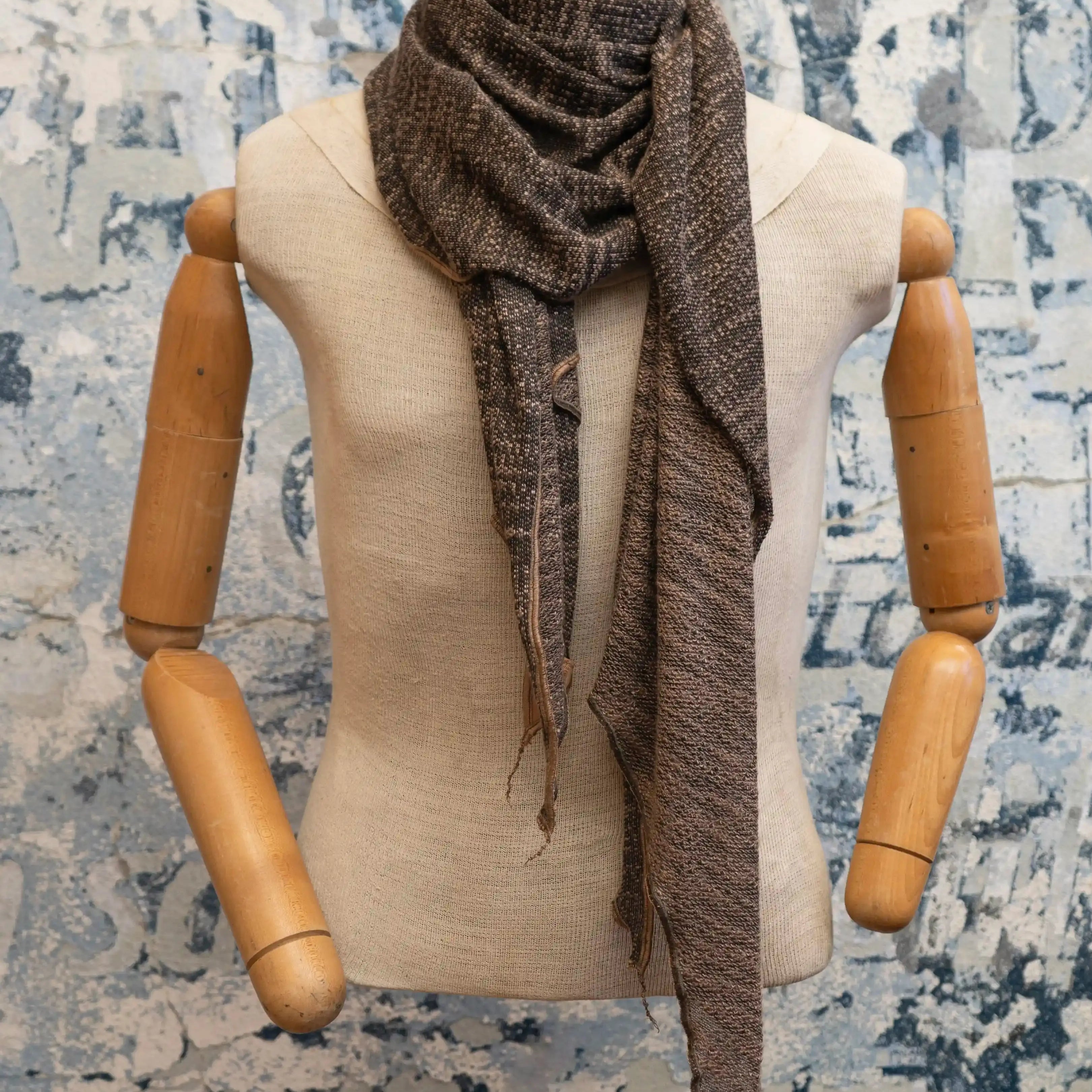 Season of Onyx Scarf Late Sunday Afternoon Magazine & Factory