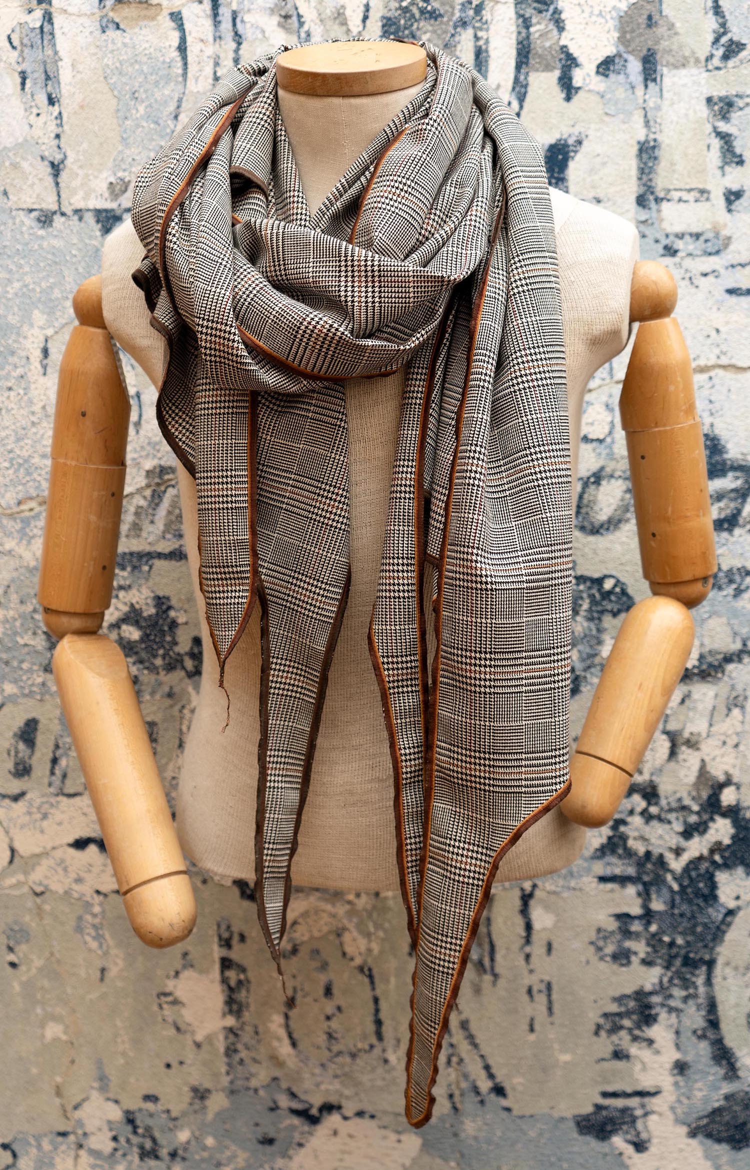 Scarf – Checkmate Houndstooth Scarf for Timeless Elegance | LSA