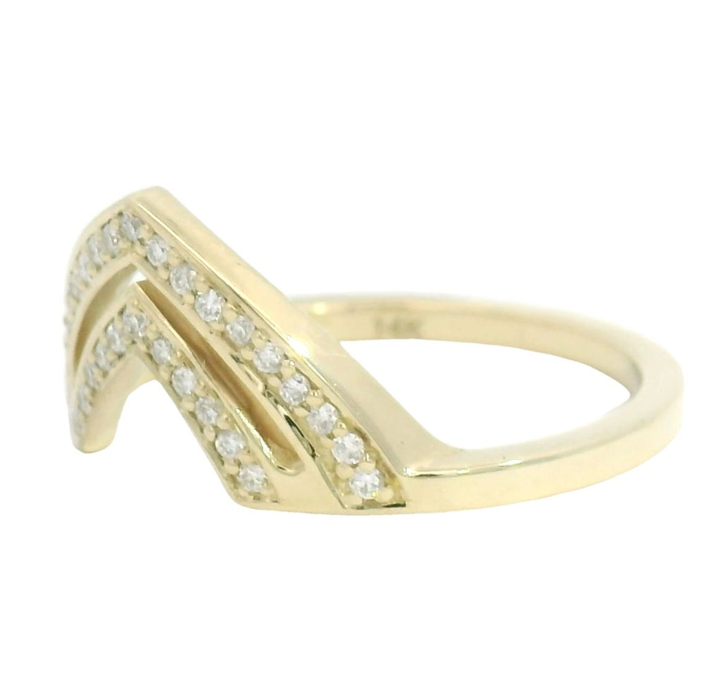 Lacuna Rioga Crown Young in the Mountains