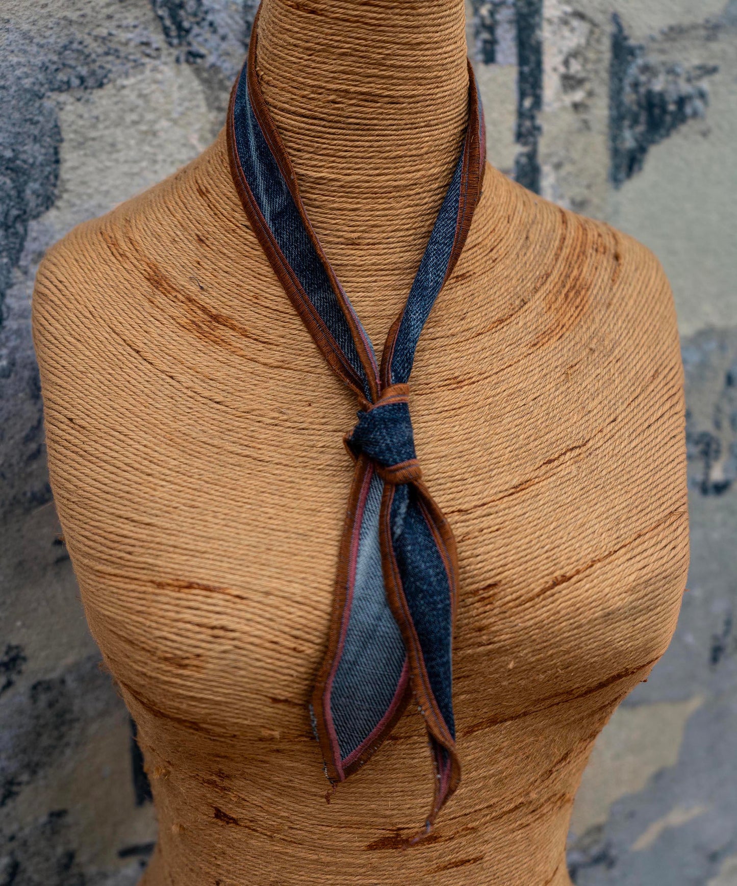 Bungalow Adventure Neck Scarf