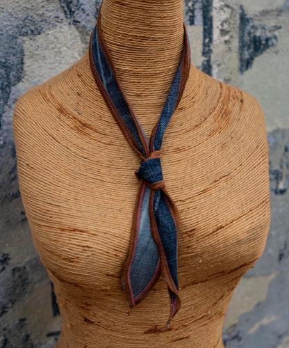 Bungalow Adventure Neck Scarf