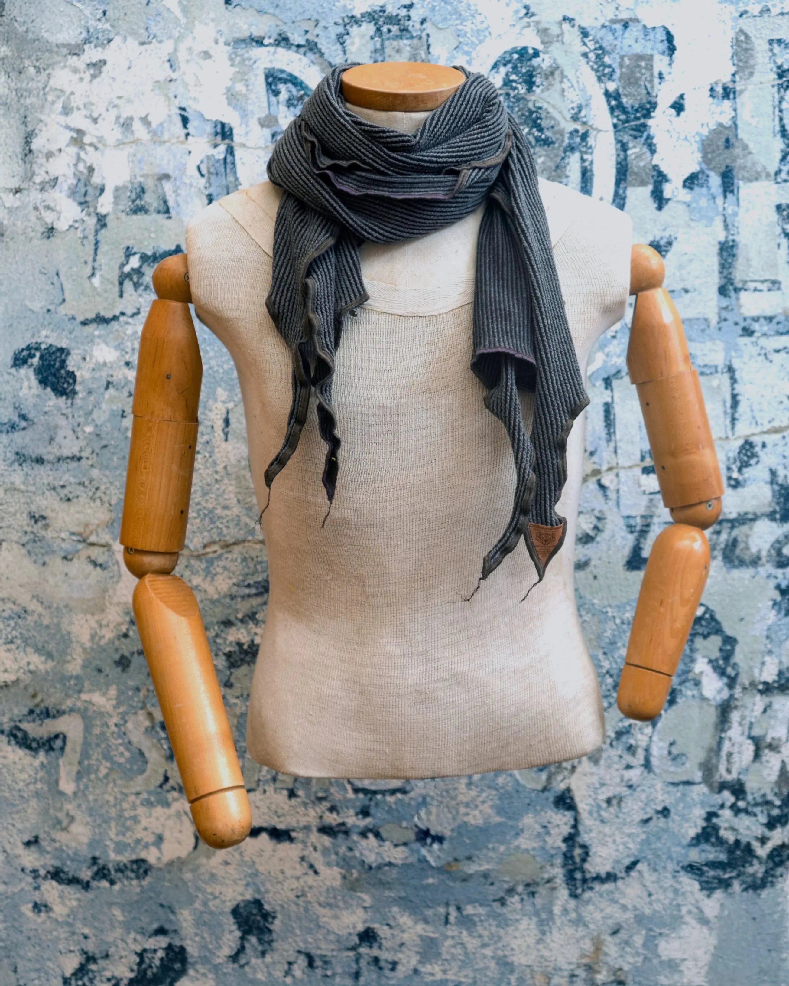 Charcoal DNA Scarf Late Sunday Afternoon Magazine & Factory