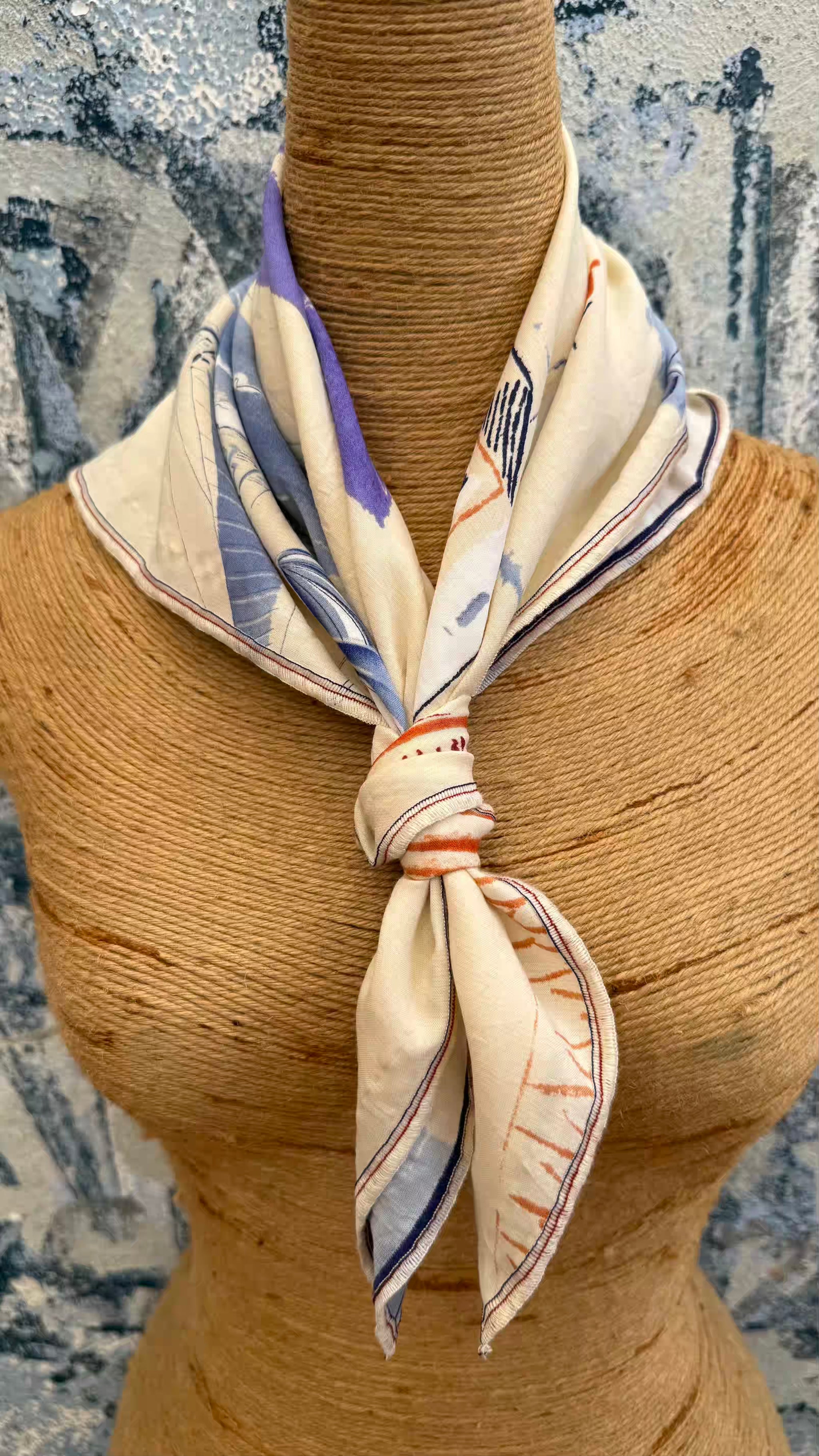 【関税＆送料込み】Burberry A:St Med Ch Bandana Cape:164786 Check Label Cashmere Scarf in Black | Burberry® Official