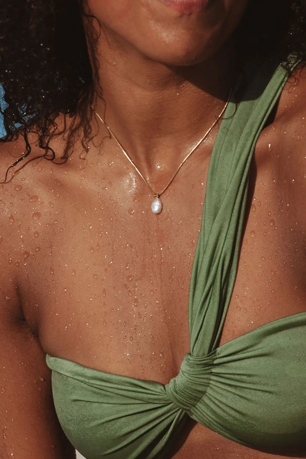 Nathalie Necklace Set & Stones