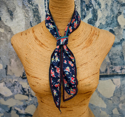 Scottsdale Bouquet Neck Scarf