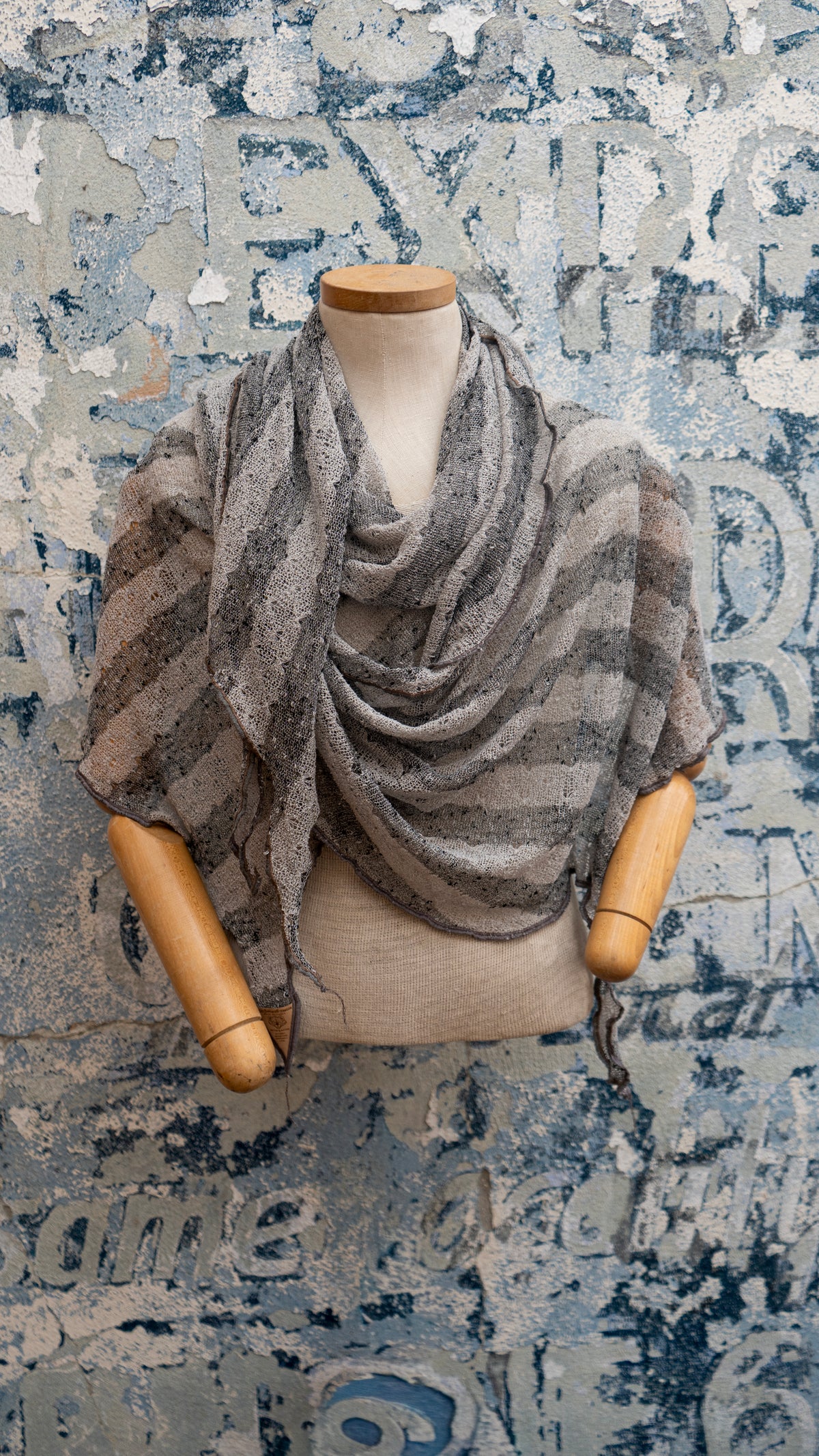Sands Shawl SC1009-02